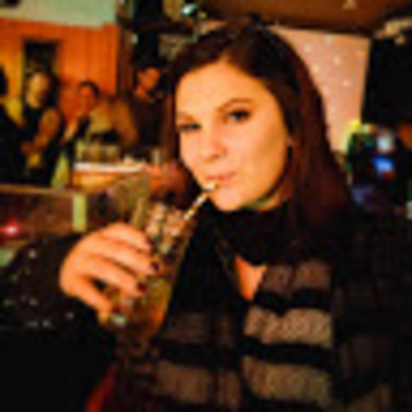 Meet your Posher, Paige - Picture 1 of 1